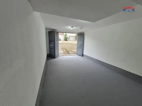 Izdavanje, parking/garaža, 25m², Grbavica, Novi Sad Sve Podlokacije - image 2