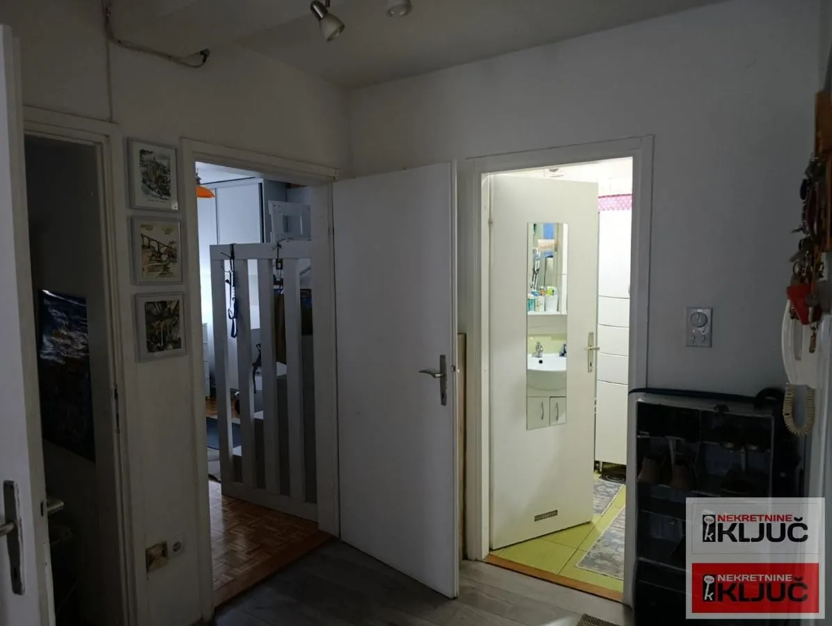 Prodaja, dvosoban stan, 50m², Avijatičarsko naselje, Novi Sad Sve Podlokacije