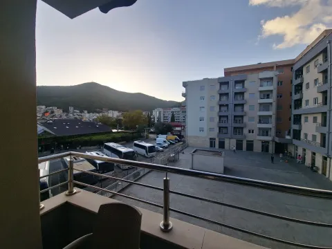 Izdavanje, jednosoban stan, 45m², Budva, Crna Gora - image 5