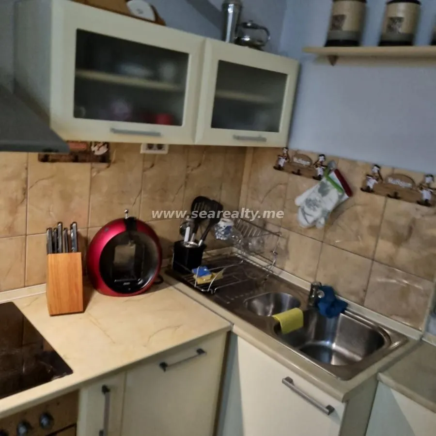Rent, apartment, 103m², Centar, Tivat