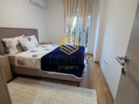 Izdavanje, dvosoban stan, 68m², Stara Varoš, Podgorica - image 10