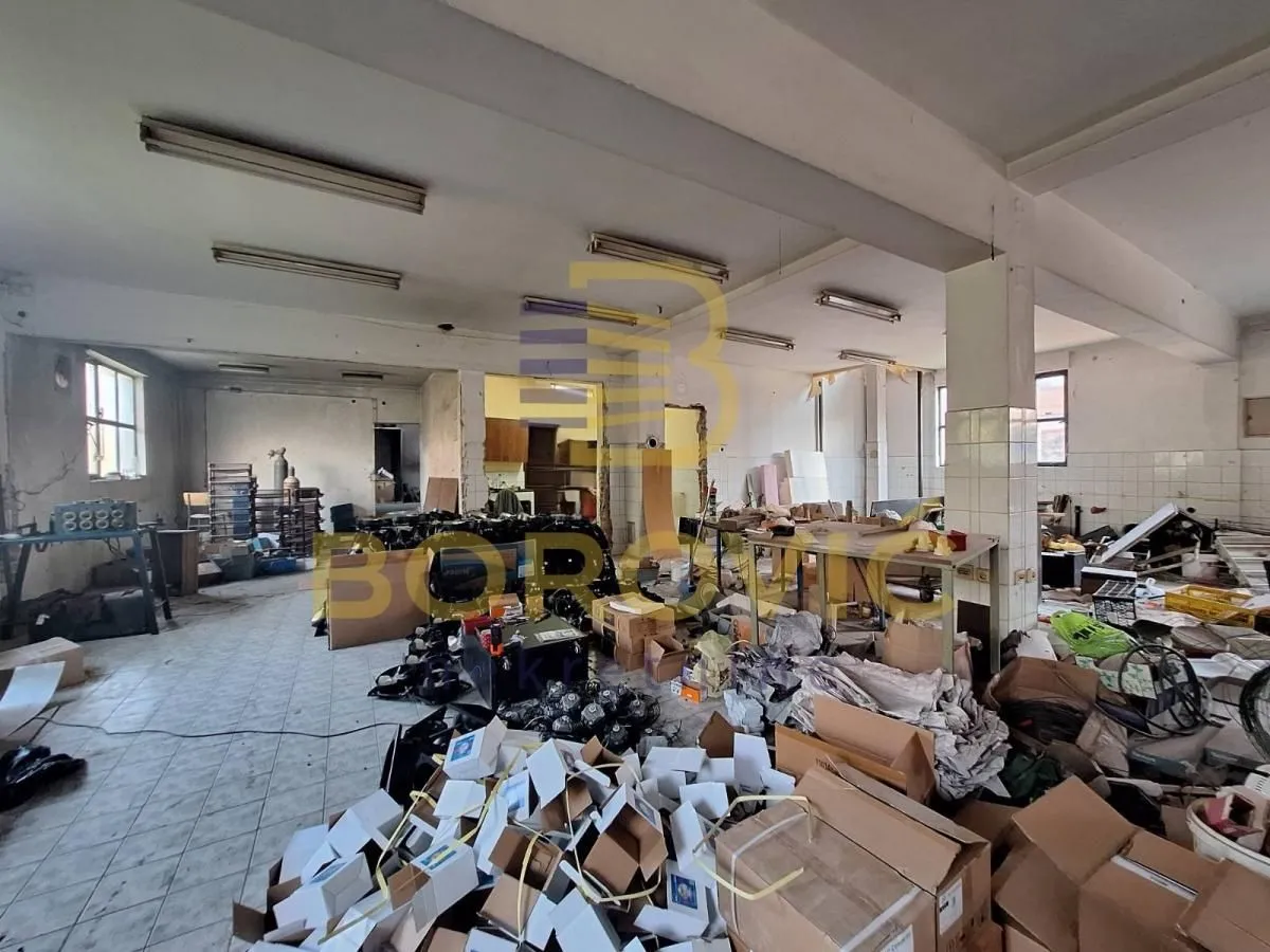 Rent, office space, 560m², Veliki Mokri Lug, Zvezdara Sve Podlokacije