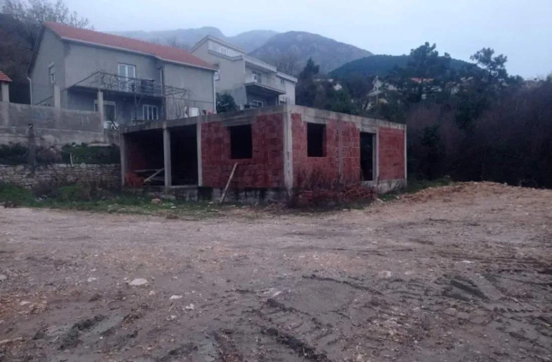 Sale, house, 100m², Kavač, Kotor