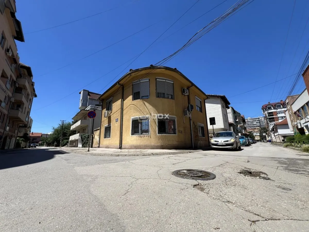 Prodaja, kuća, 174m², Medijana, Niš