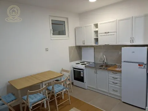 Izdavanje, jednosoban stan, 32m², Centar, Novi Sad - image 3