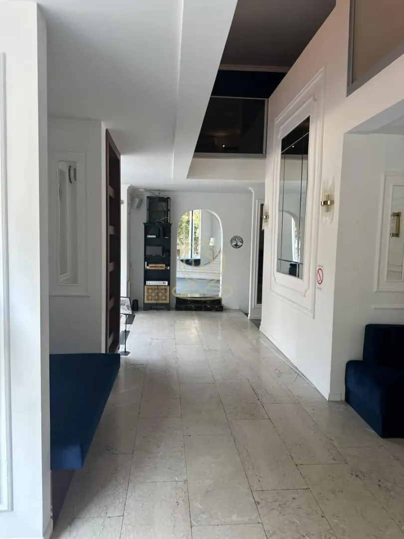 Rent, office space, 230m², Andrićev Venac, Beograd