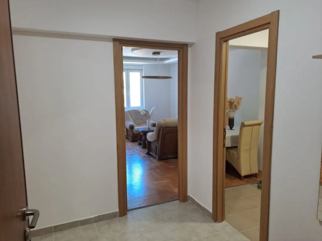 Prodaja, dvosoban stan, 72m², Dubovica, Budva