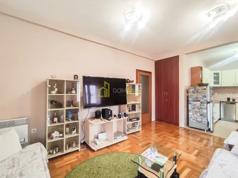 Izdavanje, jednosoban stan, 54m², Momišići, Podgorica - image 8