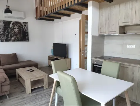 Rent, one bedroom apartment, 48m², Centar, Tivat - image 8