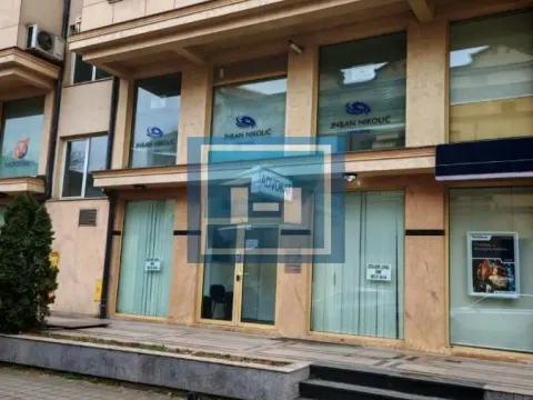 Izdavanje, poslovni prostor, 85m², Centar, Paraćin - image 6