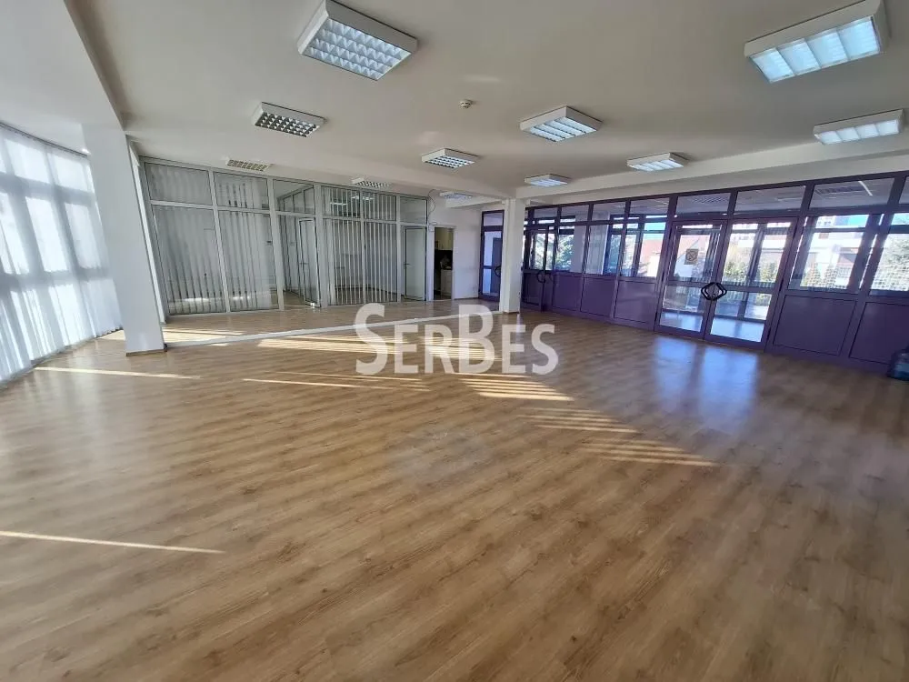 Rent, office space, 200m², Adamovićevo Naselje, Novi Sad Sve Podlokacije