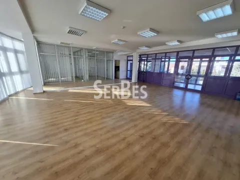 Rent, office space, 200m², Adamovićevo Naselje, Novi Sad Sve Podlokacije - image 4