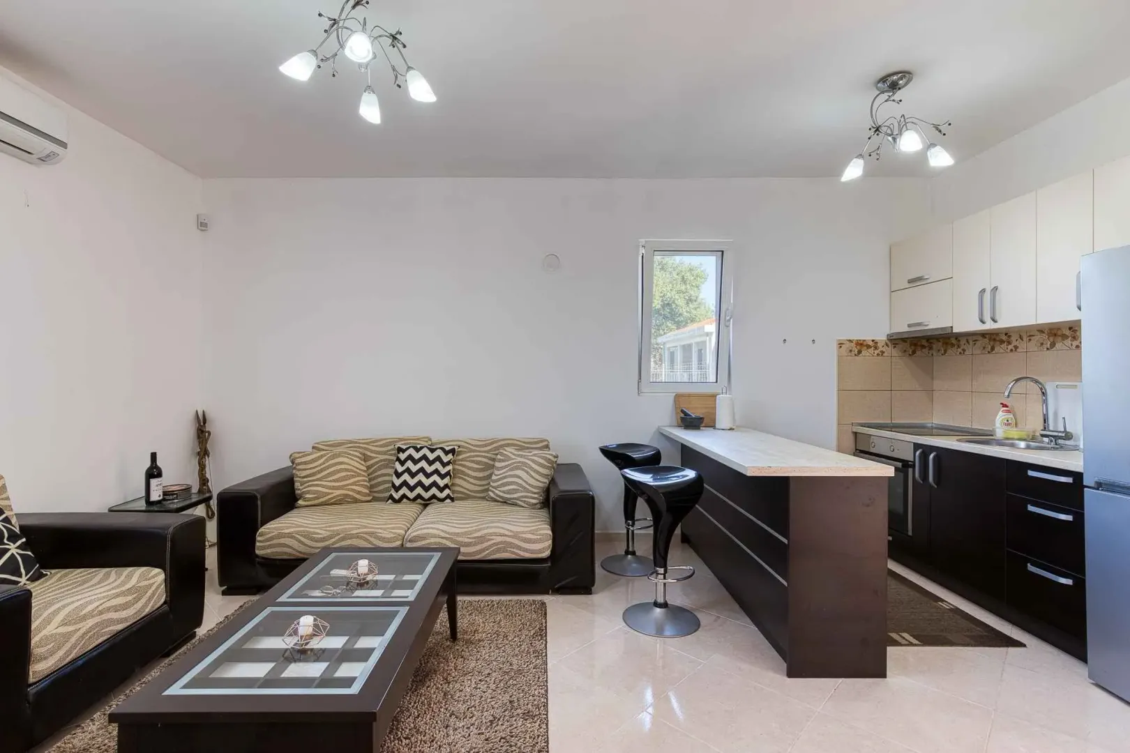 Prodaja, kuća, 92m², Kotor, Crna Gora