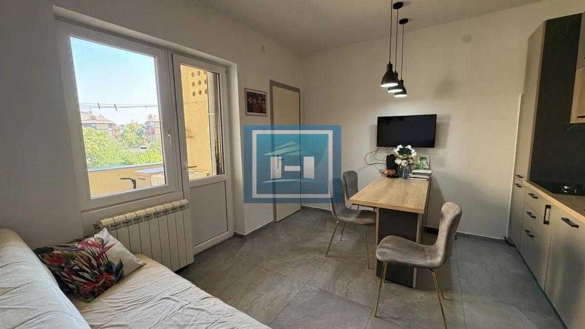 Prodaja, dvosoban stan, 63m², Centar, Jagodina