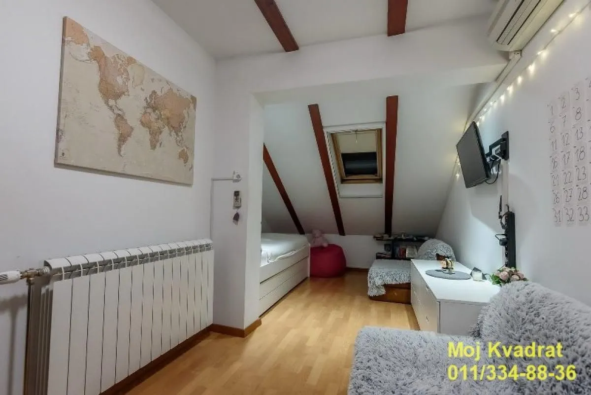 Sale, four bedroom apartment, 105m², Stari Grad, Beograd