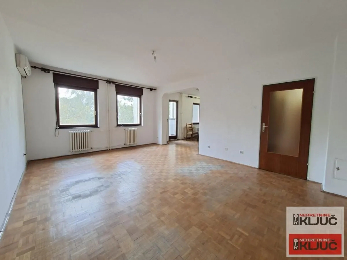 Prodaja, trosoban stan, 95m², Sajmište, Novi Sad