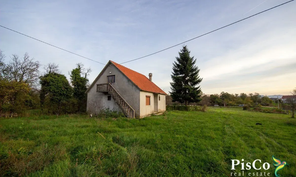 Sale, house, 210m², Nikšić, Crna Gora
