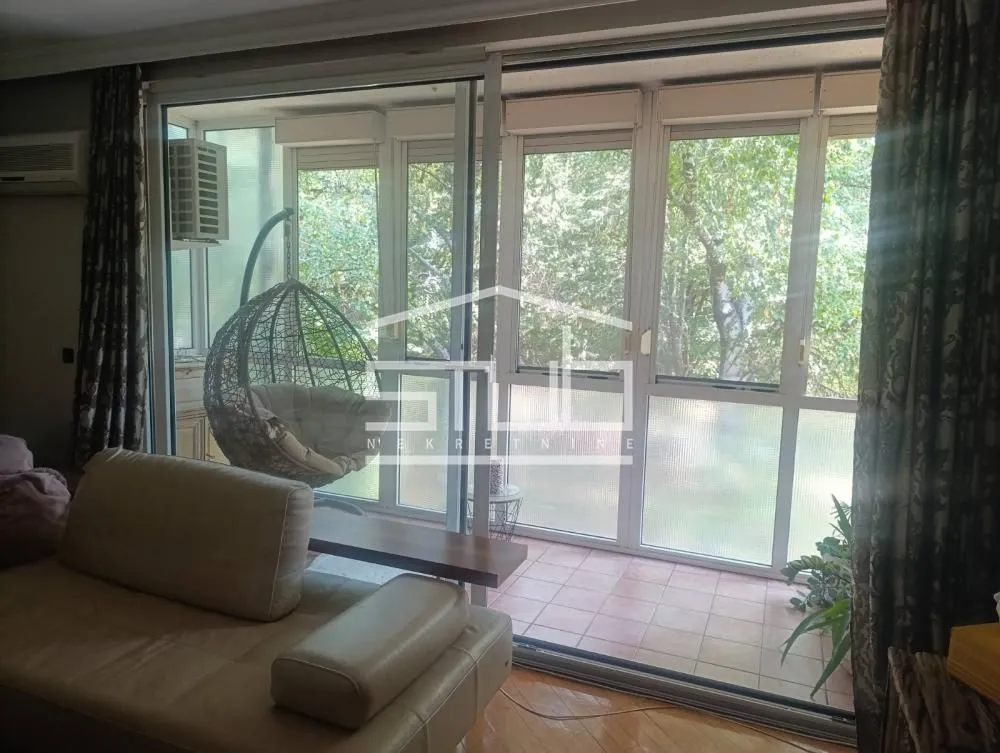 Rent, apartment, 158m², Senjak, Beograd