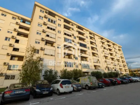 Izdavanje, jednosoban stan, 52m², Stari Aerodrom, Podgorica - image 8