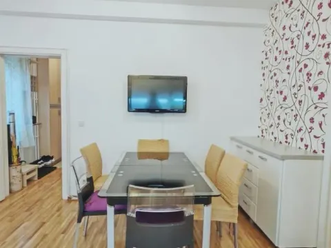 Izdavanje, četvorosoban stan, 85m², Zvezdara Sve Podlokacije, Beograd - image 6
