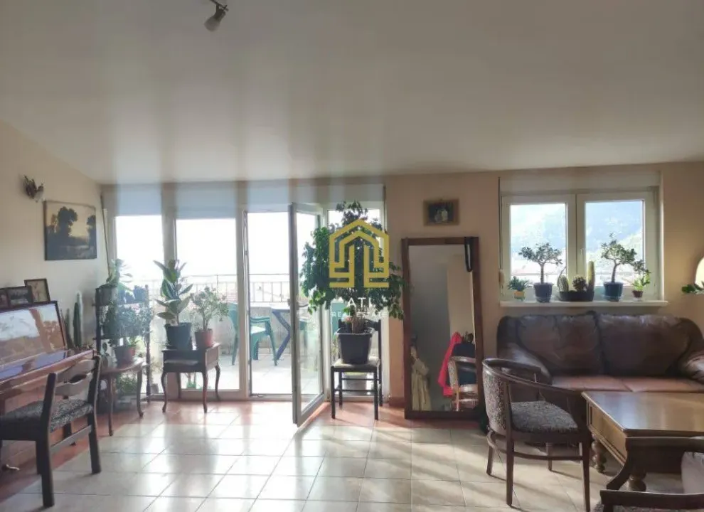 Sale, two bedroom apartment, 84m², Lazi, Budva