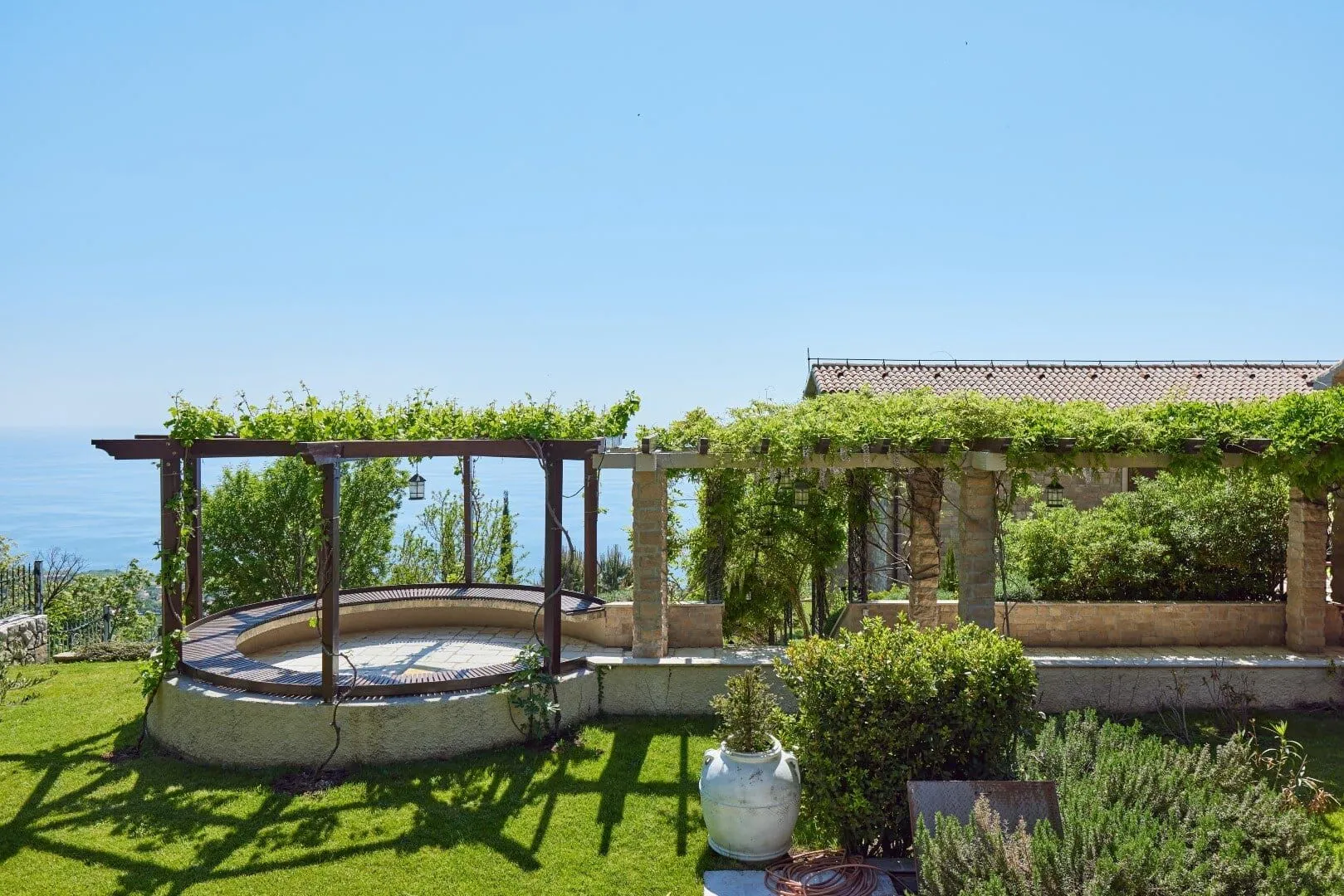 Sale, house, 2191m², Blizikuće, Budva