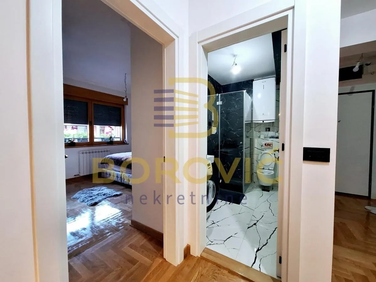 Prodaja, trosoban stan, 100m², Kluz, Zvezdara Sve Podlokacije