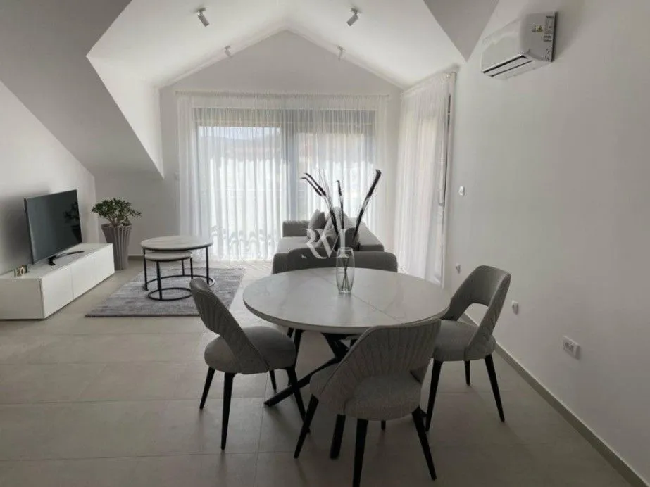 Rent, two bedroom apartment, 80m², Gradiošnica, Tivat