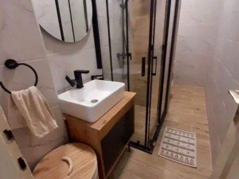 Izdavanje, jednosoban stan, 43m², Preko Morače, Podgorica - image 3