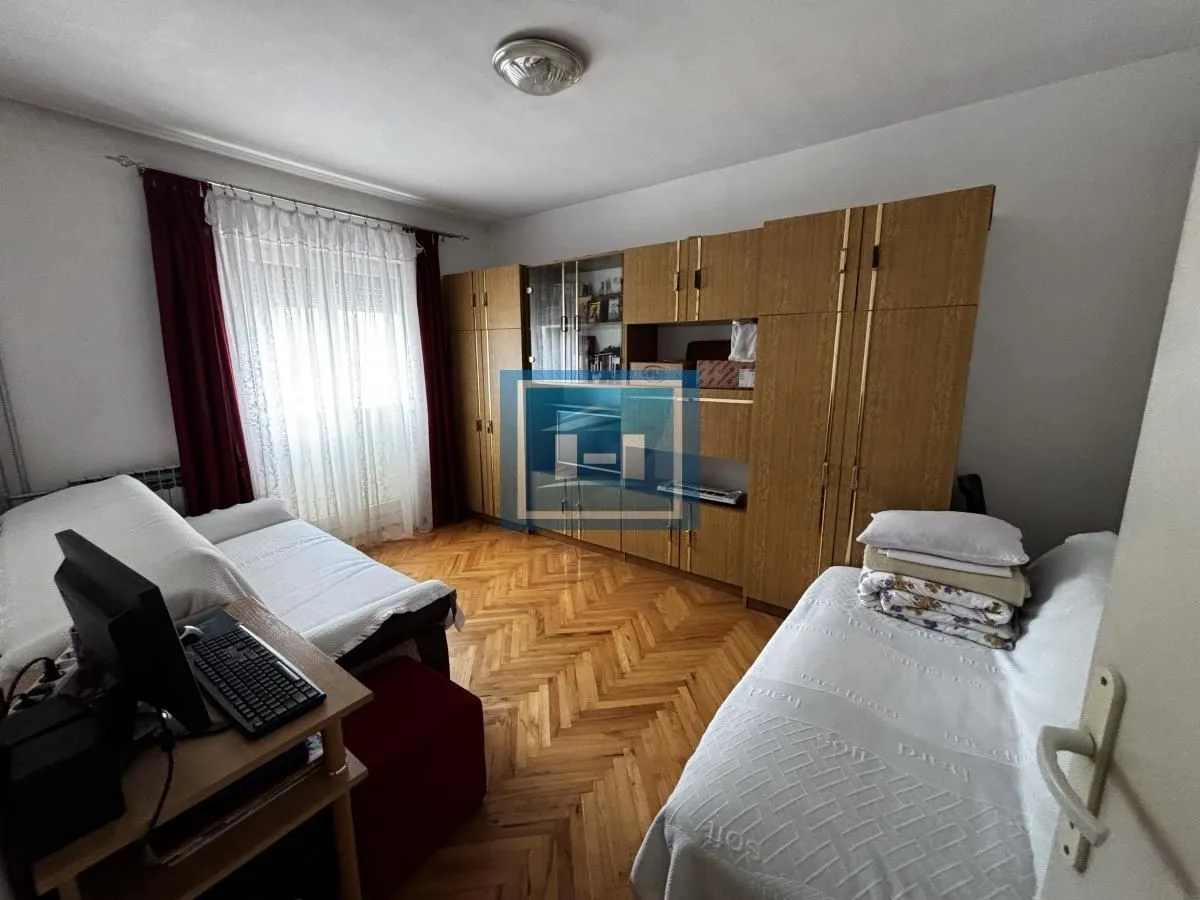 Prodaja, četvorosoban stan, 102m², Strelište, Jagodina