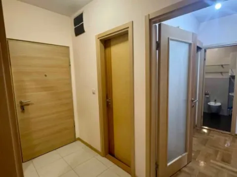 Rent, two bedroom apartment, 70m², Blok 6, Podgorica - image 6