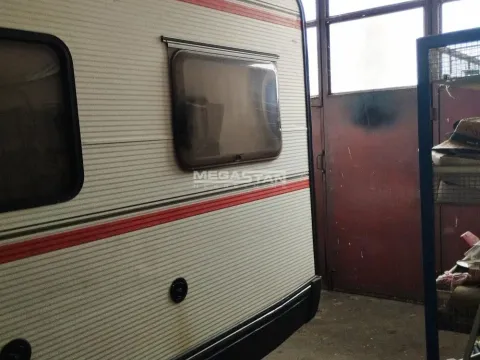 Prodaja, poslovni prostor, 187m², Krnjaca, Palilula Sve Podlokacije - image 6