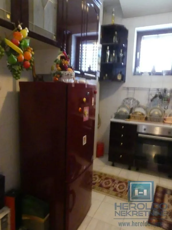 Prodaja, kuća, 380m², Pivara, Jagodina