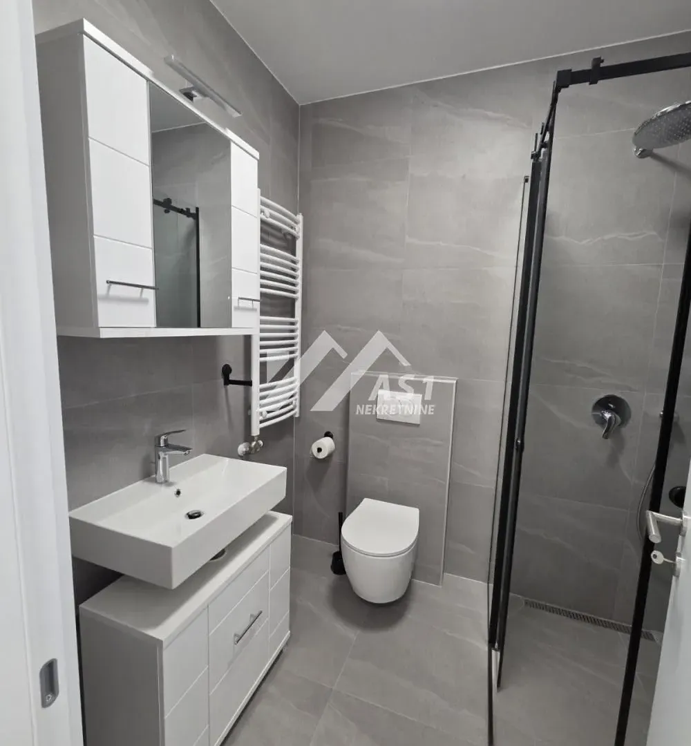 Izdavanje, dvosoban stan, 47m², Podbara, Novi Sad Sve Podlokacije