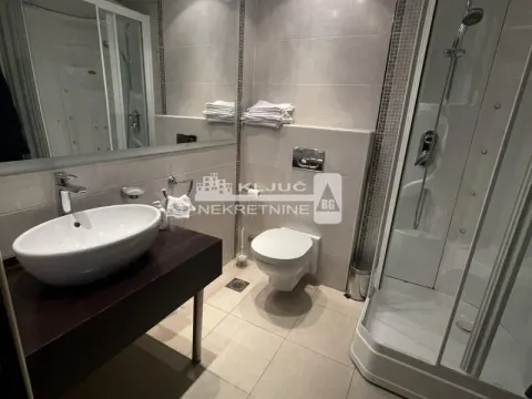 Sale, apartment, 340m², Kalenić Pijaca, Vračar Sve Podlokacije - image 10