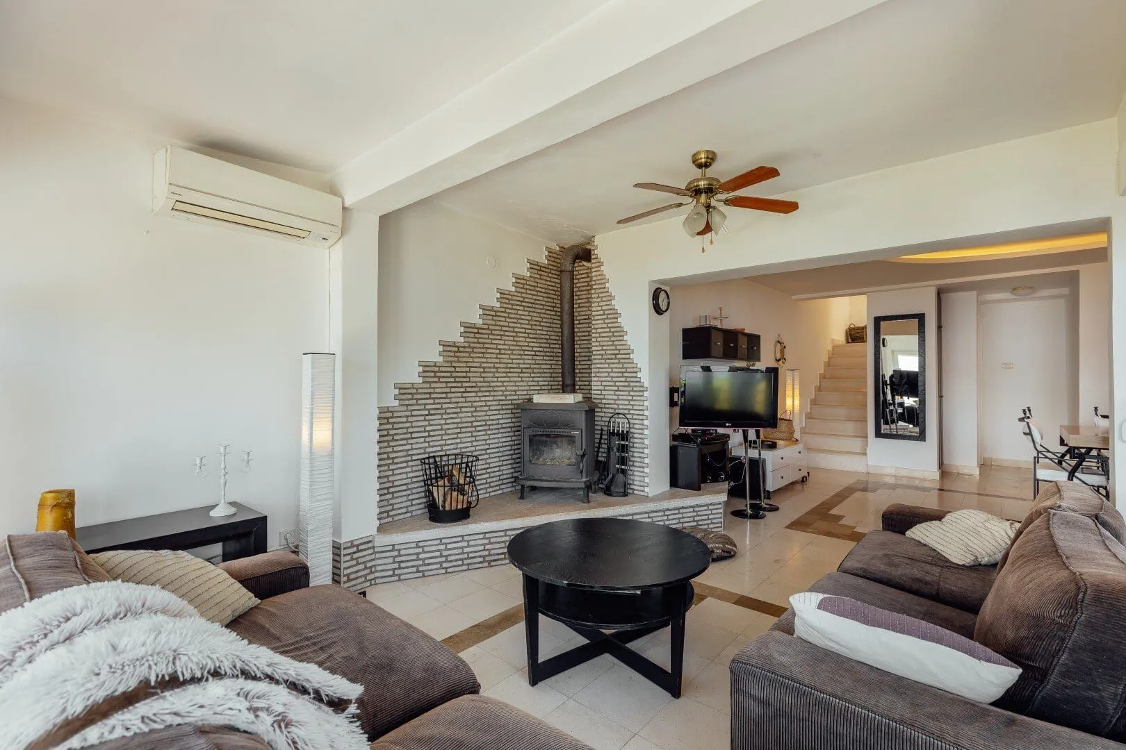 Sale, house, 270m², Bratešići, Kotor