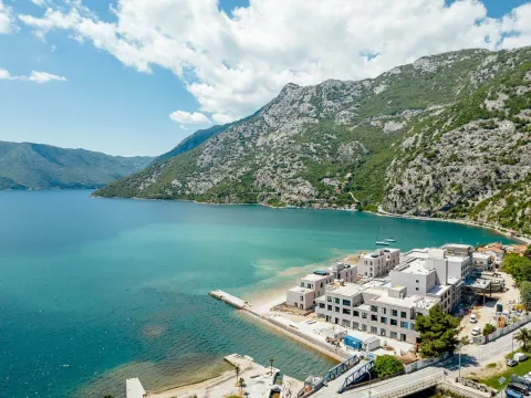Prodaja, jednosoban stan, 53m², Risan, Kotor - image 11