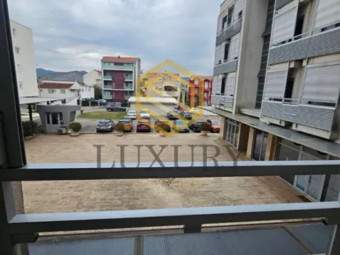 Izdavanje, jednosoban stan, 49m², Tološka šuma, Podgorica - image 11