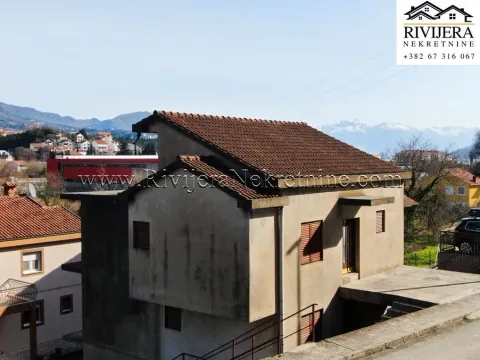 Prodaja, kuća, 266m², Igalo, Herceg Novi - image 1