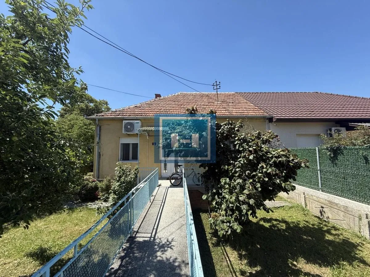 Prodaja, kuća, 108m², Centar, Jagodina