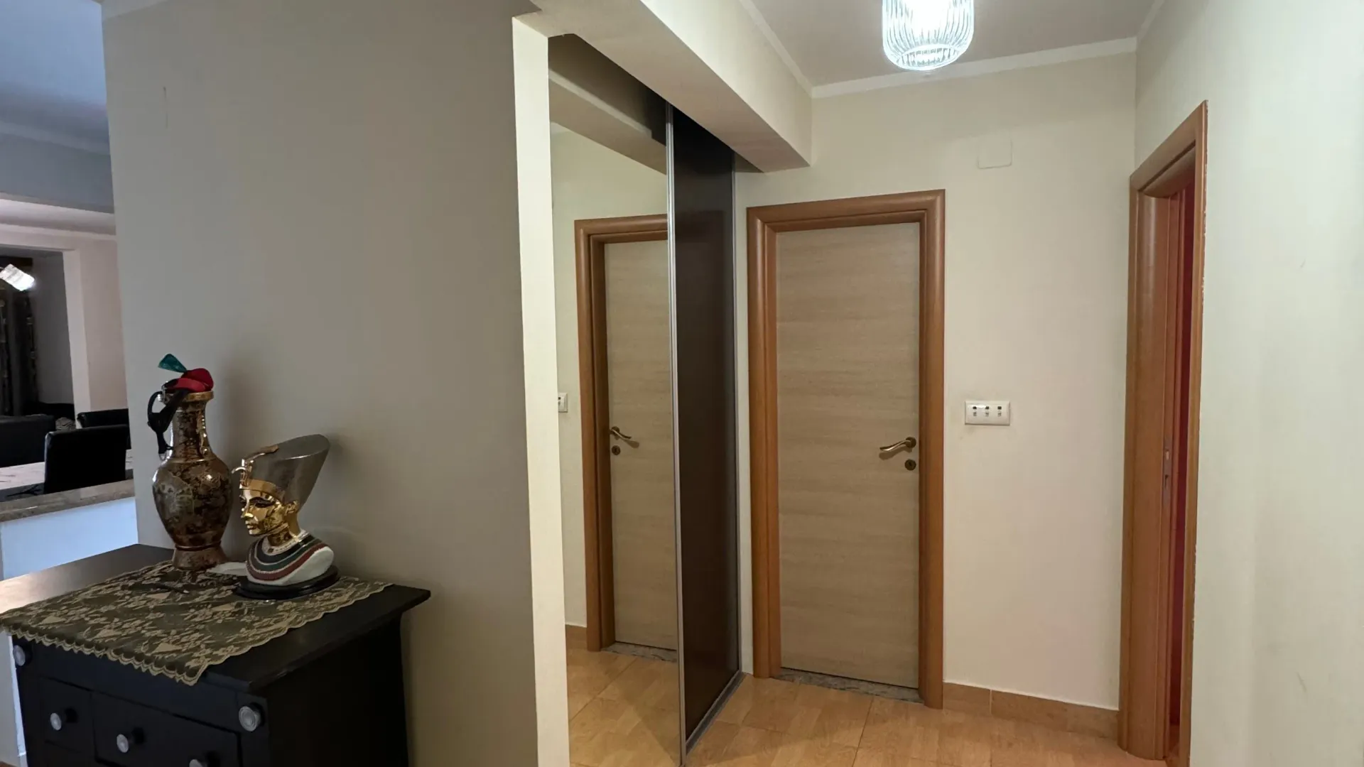Sale, two bedroom apartment, 78m², Lazi, Budva