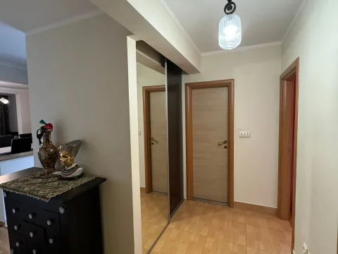 Sale, two bedroom apartment, 78m², Lazi, Budva - image 2