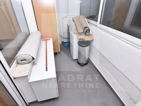 Rent, two bedroom apartment, 76m², Blok 6, Podgorica - image 16