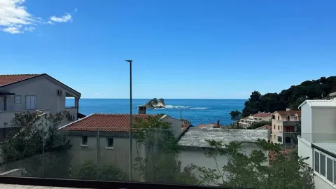 Rent, three bedroom apartment, 127m², Petrovac, Budva - image 10