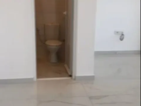 Rent, office space, 61m², Stari Aerodrom, Podgorica - image 2