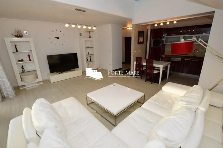 Sale, two bedroom apartment, 96m², Đenovići, Herceg Novi