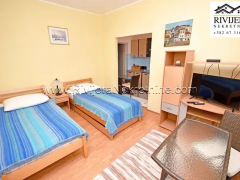 Prodaja, jednosoban stan, 60m², Centar, Herceg Novi - image 2