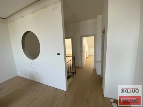 Prodaja, trosoban stan, 74m², Salajka, Novi Sad Sve Podlokacije - image 9