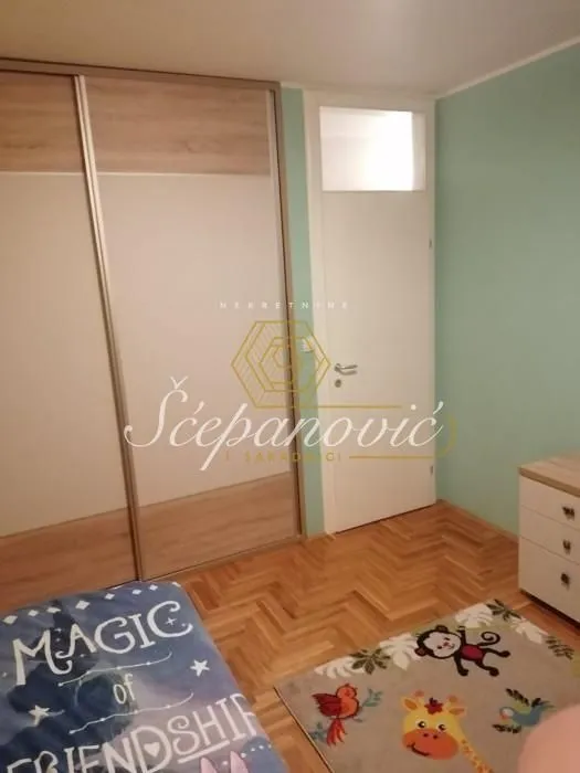 Prodaja, četvorosoban stan, 75m², Telep severni, Novi Sad Sve Podlokacije