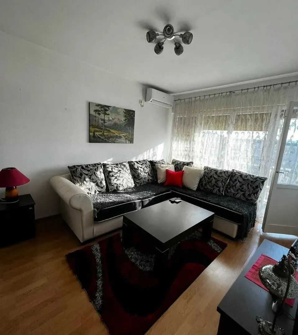 Rent, two bedroom apartment, 70m², Centar, Tivat